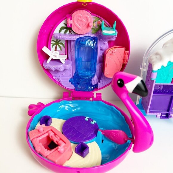 Polly Pockets Lot of 2 Compact Playsets Snowball Surprise Flamingo Floatie 2017 - Picture 8 of 8